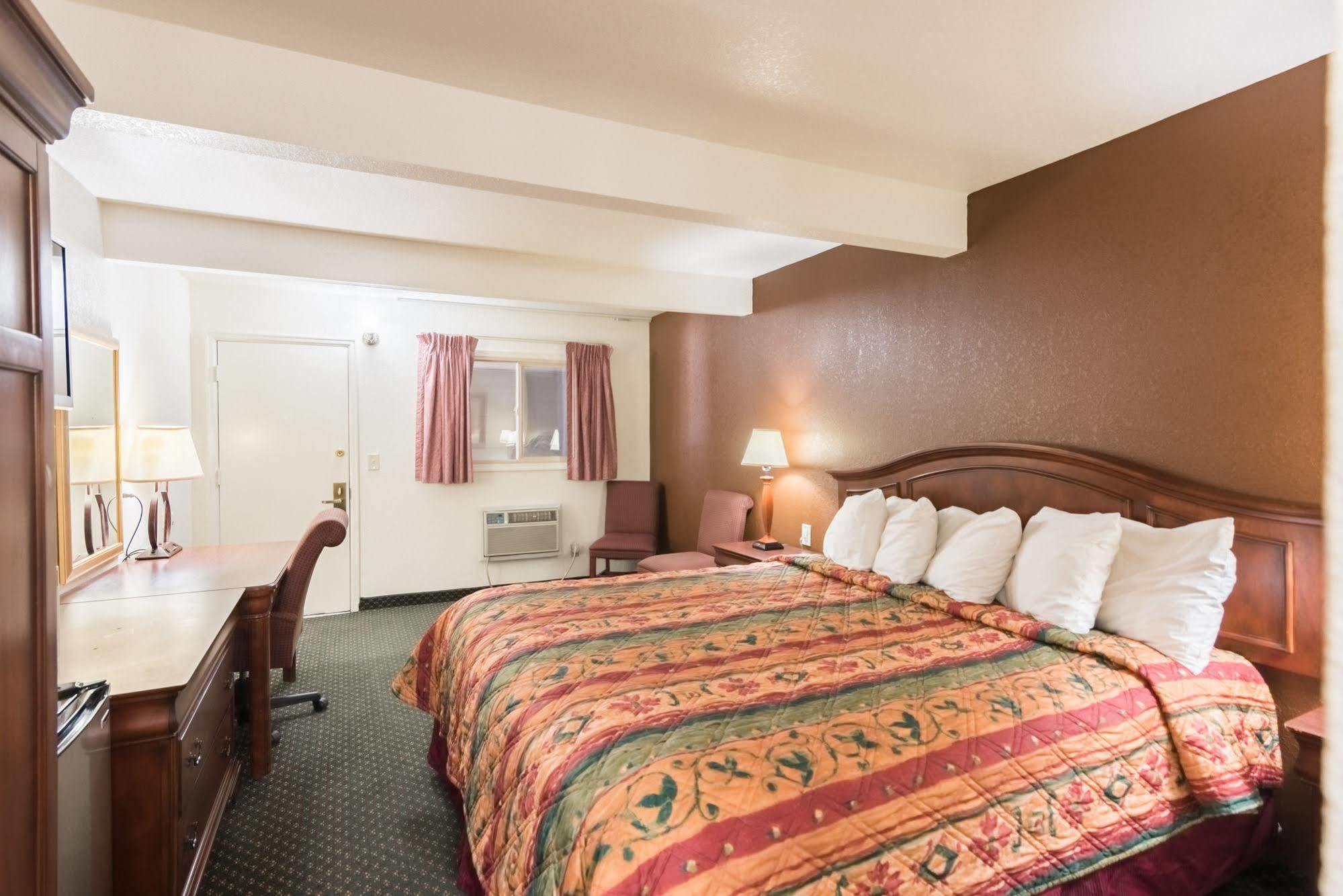 1St Interstate Inn Монтроз Экстерьер фото