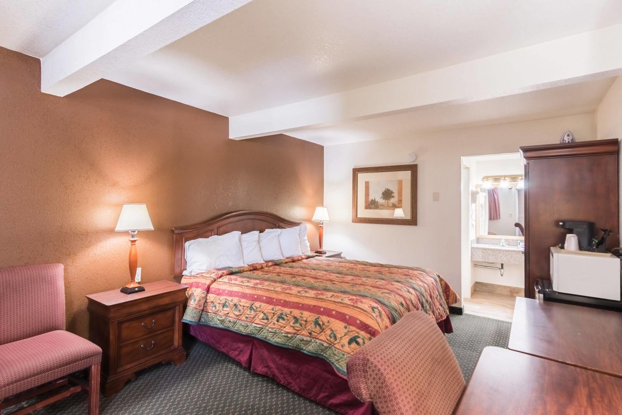 1St Interstate Inn Монтроз Экстерьер фото