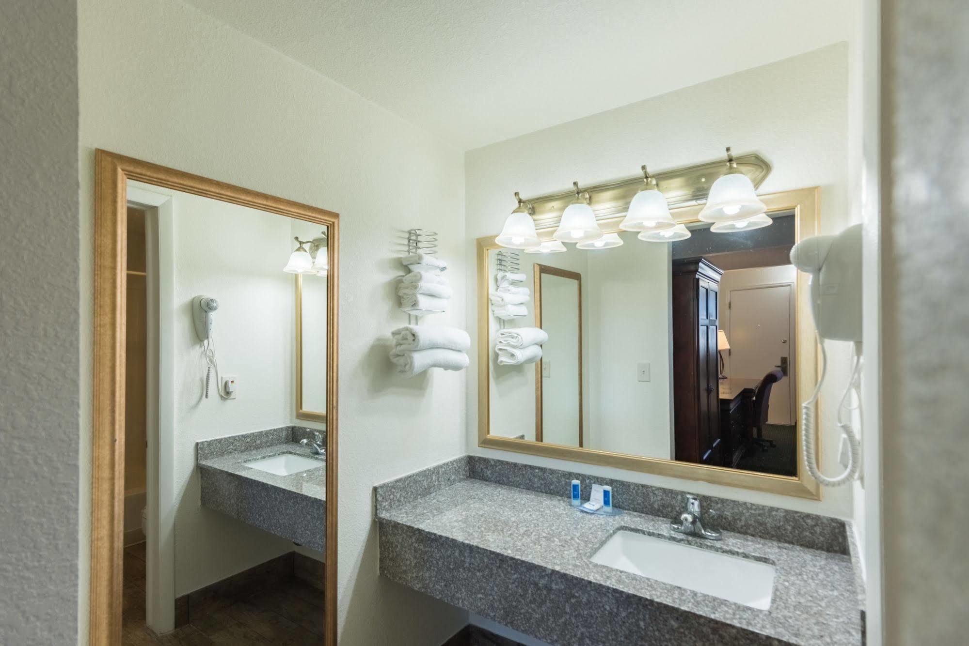1St Interstate Inn Монтроз Экстерьер фото