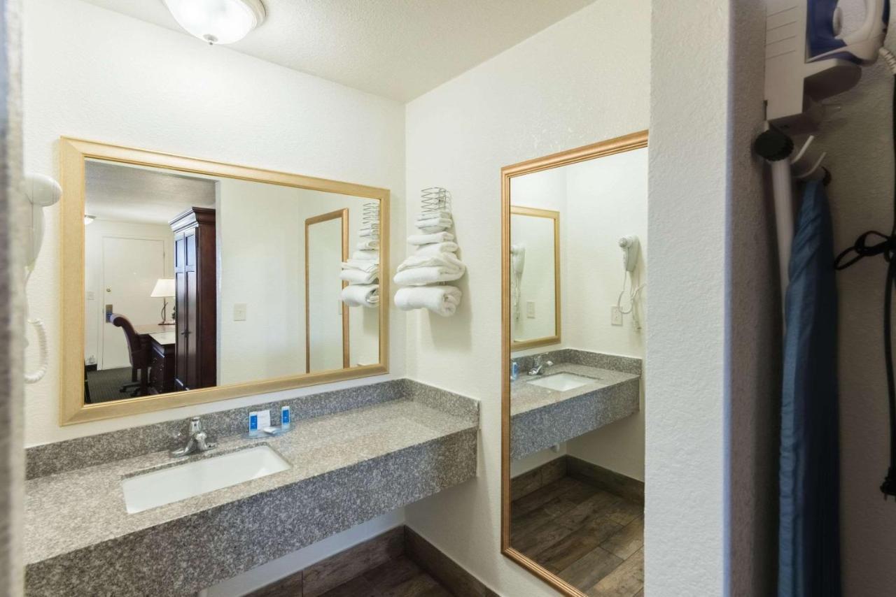 1St Interstate Inn Монтроз Экстерьер фото