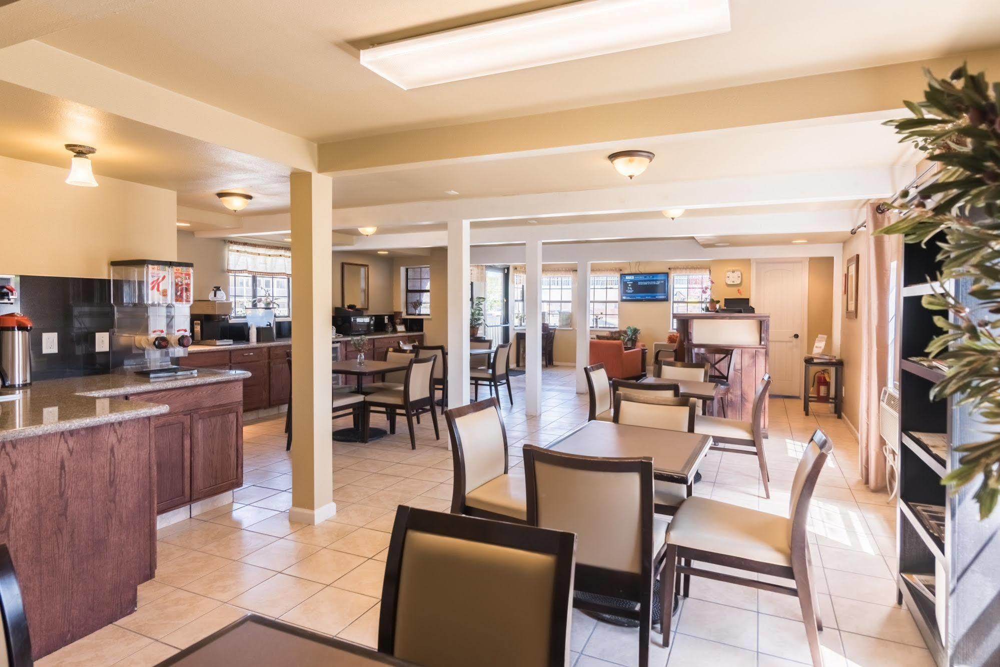 1St Interstate Inn Монтроз Экстерьер фото